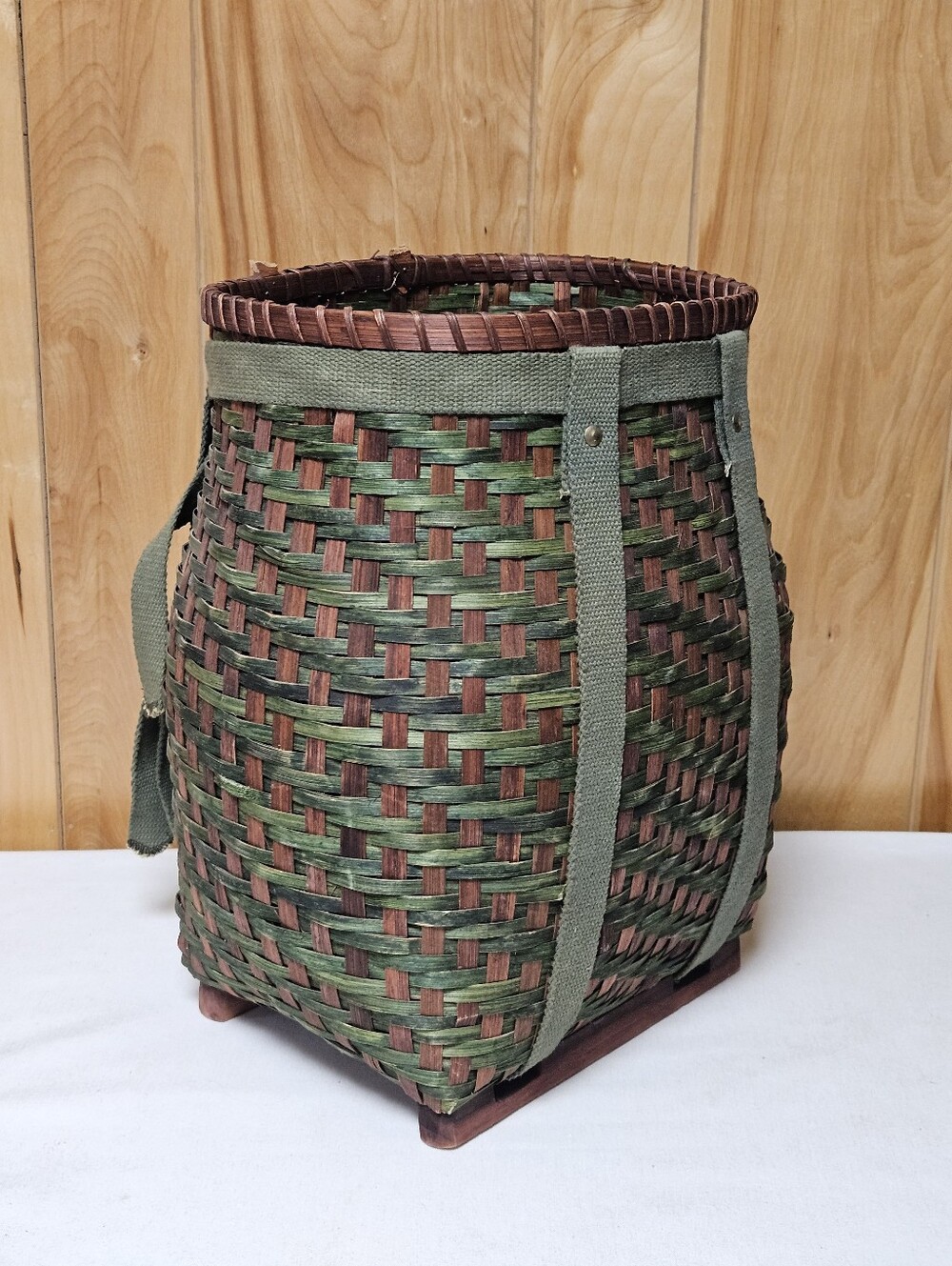 VTG Woven Wicker Backpack BasketCanvas Straps Adirondack Hunting Foraging Green